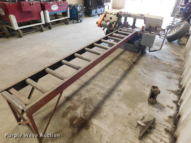 image for item BU9561 Wilton 7040 band saw