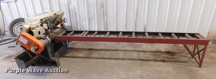 image for item BU9561 Wilton 7040 band saw