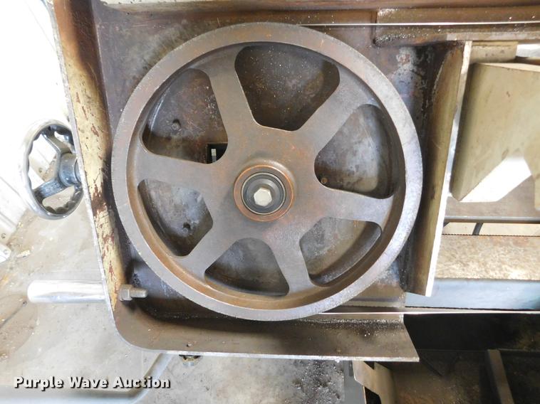 image for item BU9561 Wilton 7040 band saw