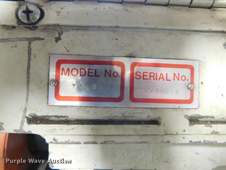 image for item BU9561 Wilton 7040 band saw