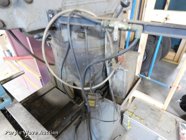 image for item BU9563 Bridgeport milling machine