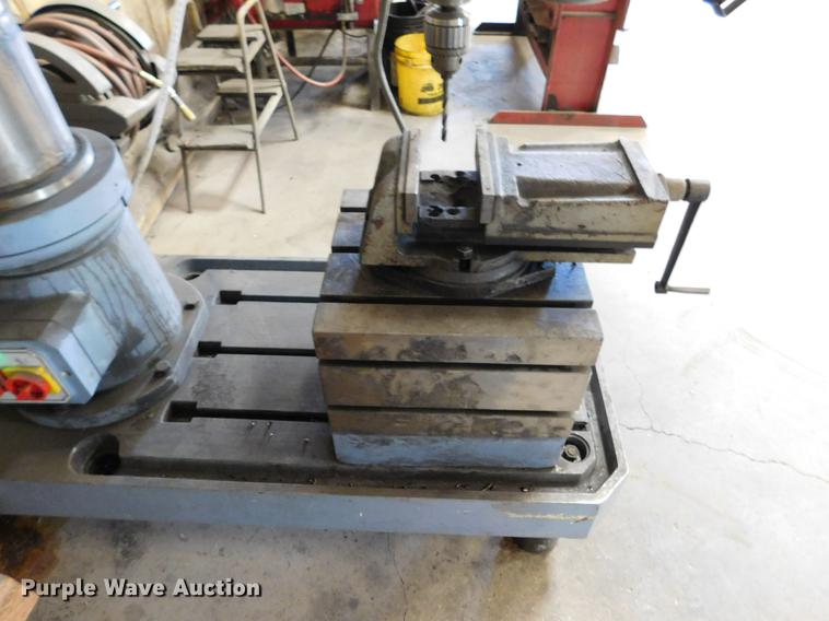 image for item BU9566 2015 KBC 23032X10 radial drill