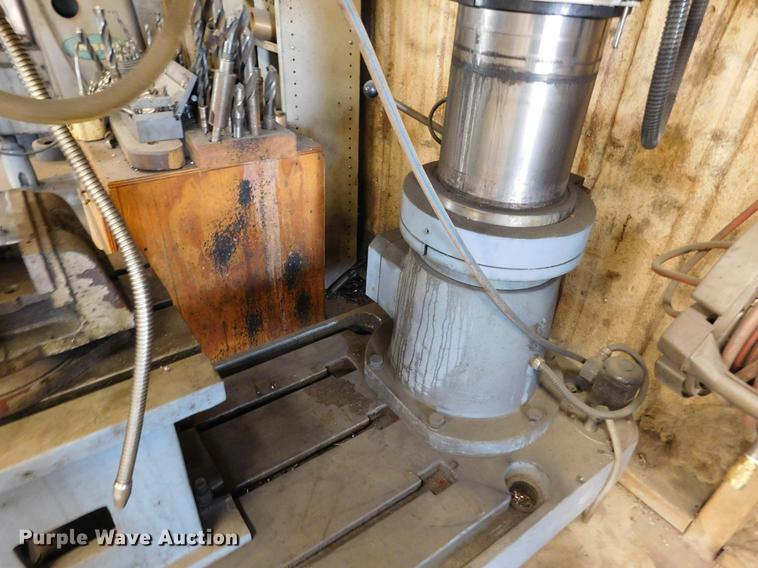 image for item BU9566 2015 KBC 23032X10 radial drill