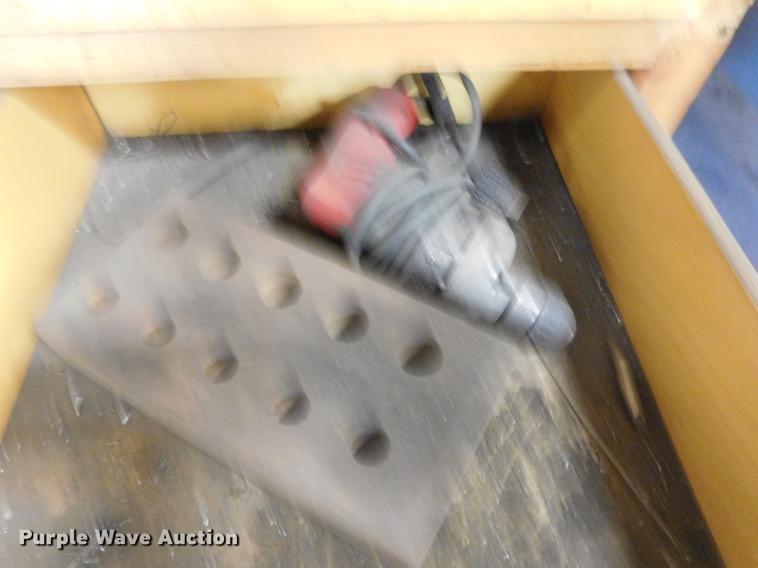 image for item BU9566 2015 KBC 23032X10 radial drill