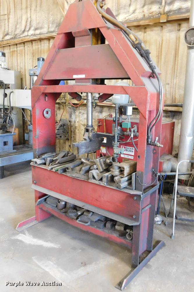 image for item BU9567 Hydraulic press