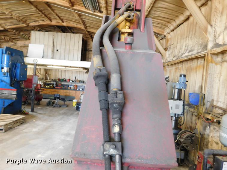 image for item BU9567 Hydraulic press