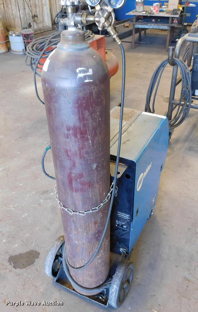 image for item BU9571 Miller Millermatic 350P wire feed welder