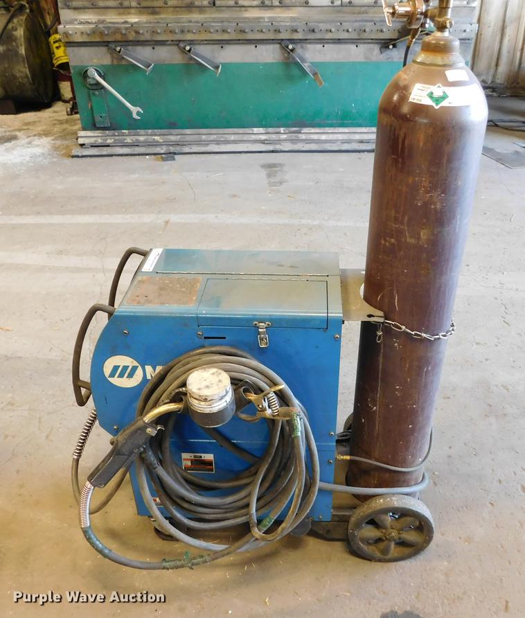 image for item BU9571 Miller Millermatic 350P wire feed welder
