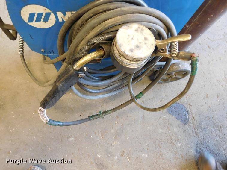 image for item BU9571 Miller Millermatic 350P wire feed welder