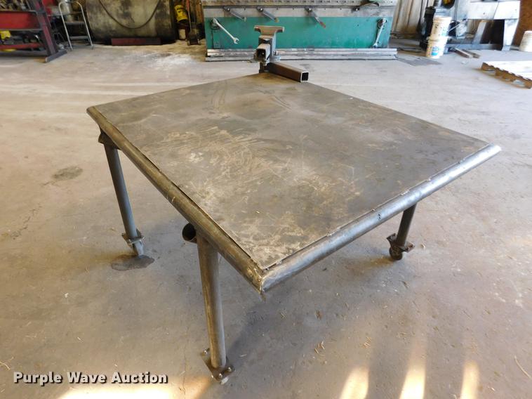 image for item BU9573 Welding table