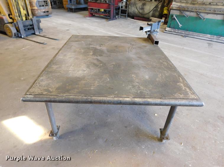 image for item BU9573 Welding table