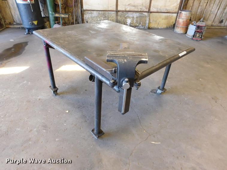 image for item BU9573 Welding table