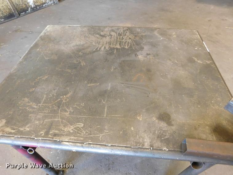 image for item BU9573 Welding table