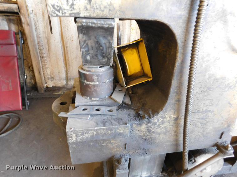 image for item BU9575 Center GB-50 metal muncher