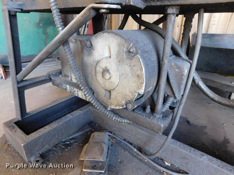 image for item BU9575 Center GB-50 metal muncher