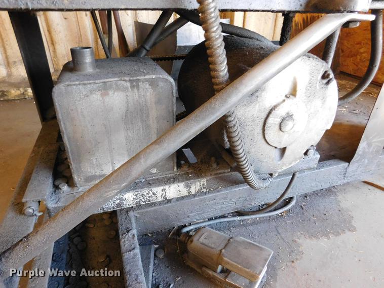 image for item BU9575 Center GB-50 metal muncher