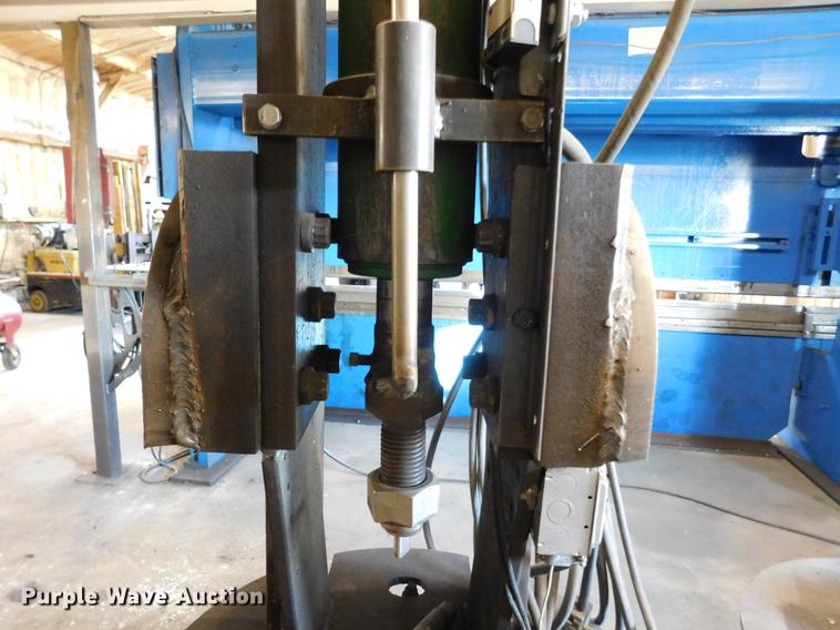 image for item BU9583 Hydraulic punch