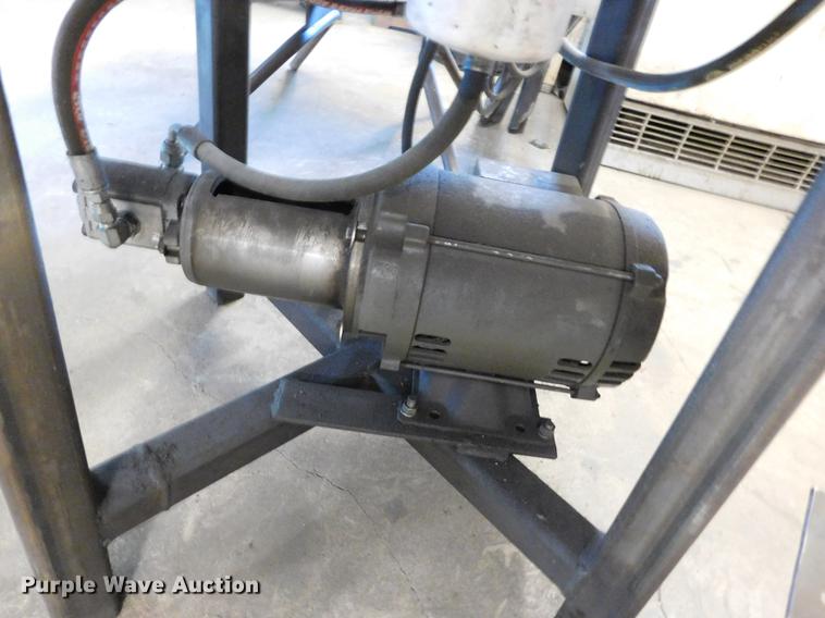 image for item BU9583 Hydraulic punch