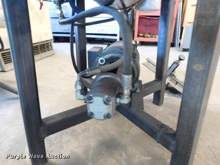 image for item BU9583 Hydraulic punch