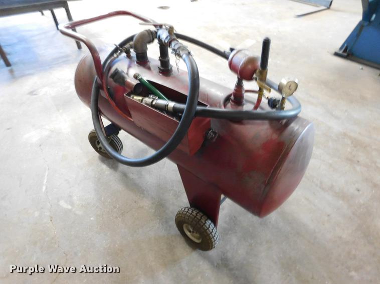 image for item BU9585 EZ Vac oil reclaimer