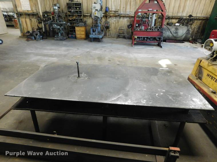 image for item BU9587 Welding table