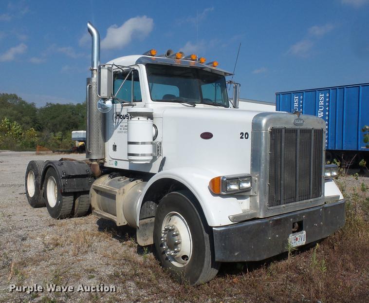 image for item DA0777 1996 Peterbilt 378 semi truck