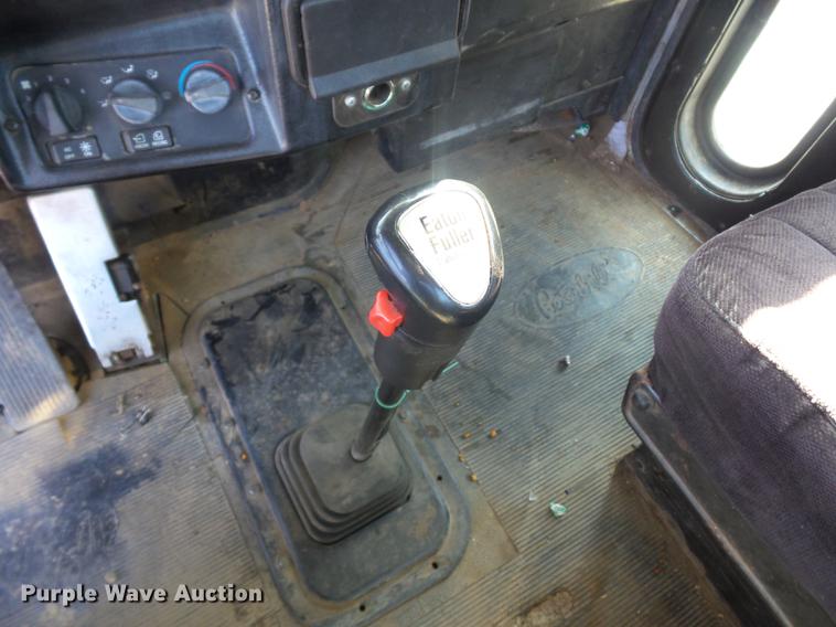 image for item DA0777 1996 Peterbilt 378 semi truck