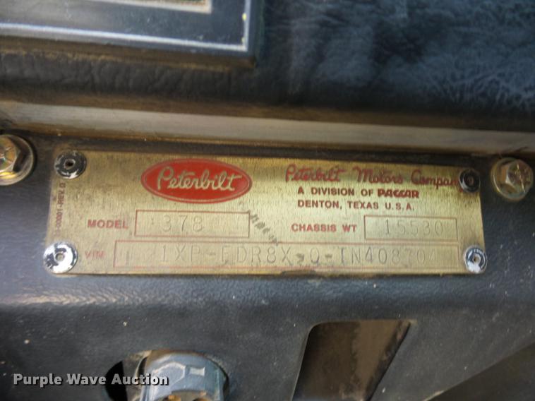 image for item DA0777 1996 Peterbilt 378 semi truck