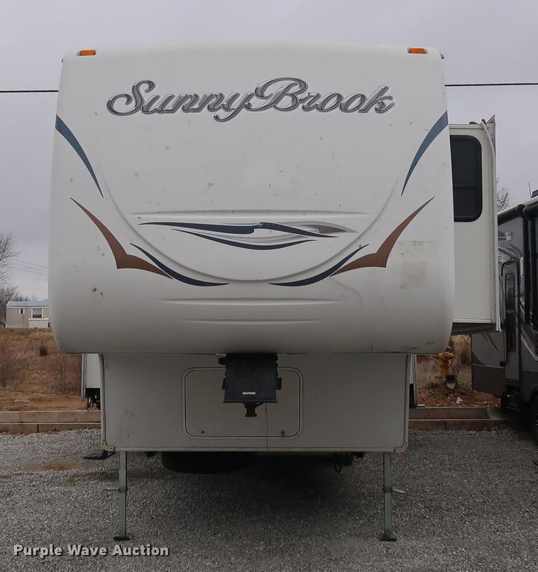 image for item DA6563 2011 Sunnybrook camper