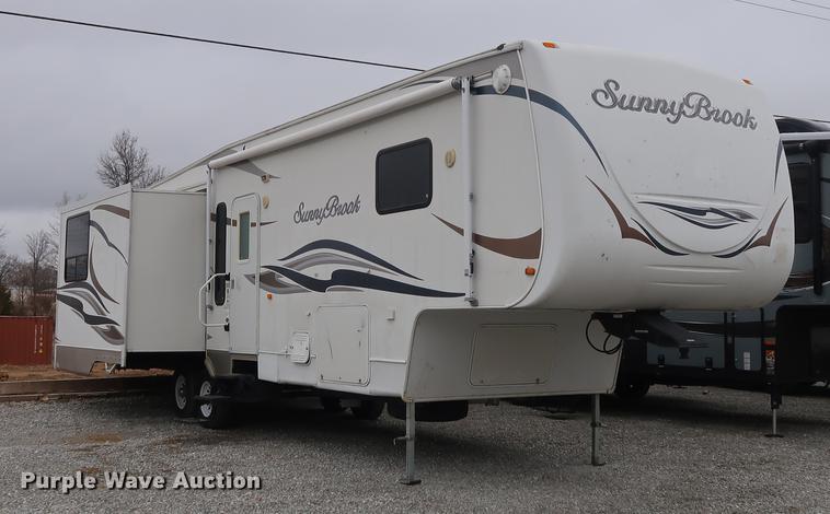 image for item DA6563 2011 Sunnybrook camper