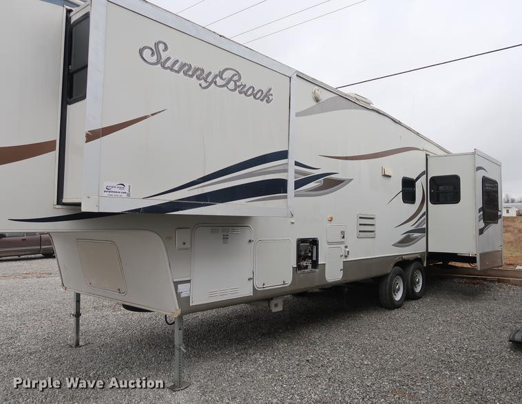 image for item DA6563 2011 Sunnybrook camper