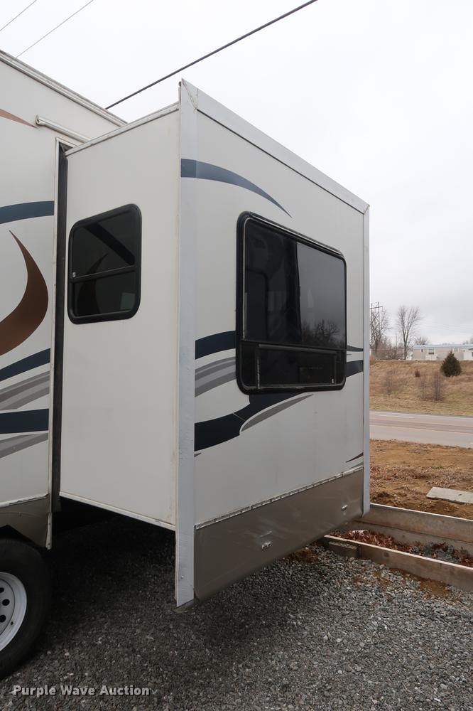 image for item DA6563 2011 Sunnybrook camper