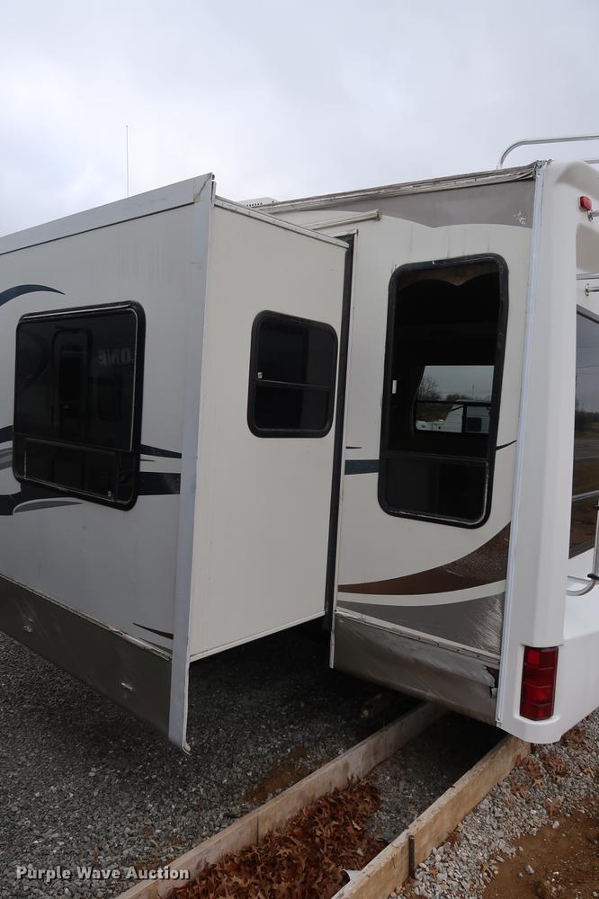 image for item DA6563 2011 Sunnybrook camper