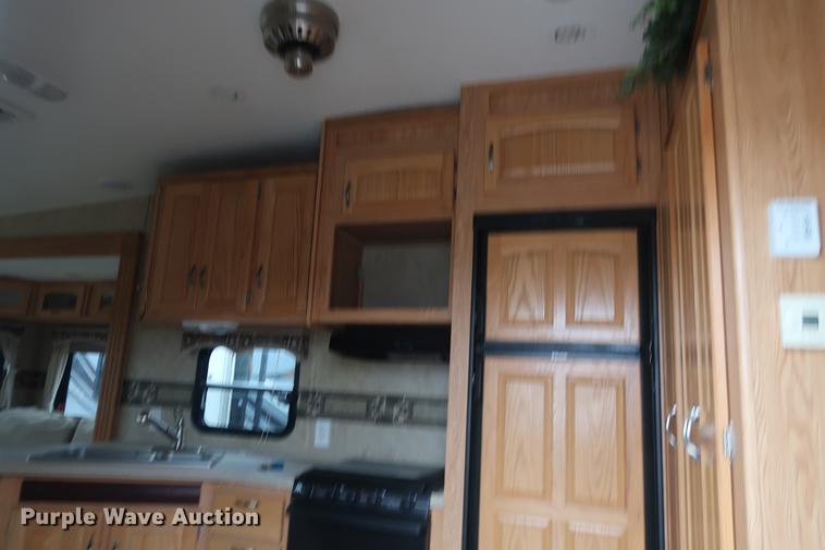 image for item DA6563 2011 Sunnybrook camper