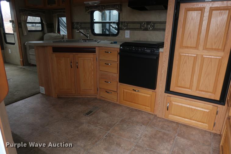 image for item DA6563 2011 Sunnybrook camper