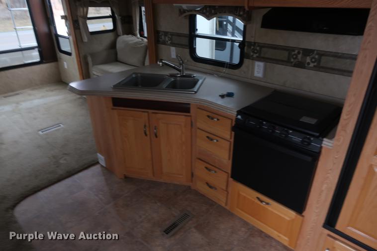 image for item DA6563 2011 Sunnybrook camper