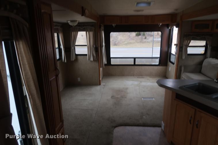 image for item DA6563 2011 Sunnybrook camper