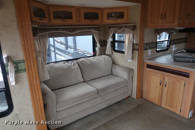 image for item DA6563 2011 Sunnybrook camper