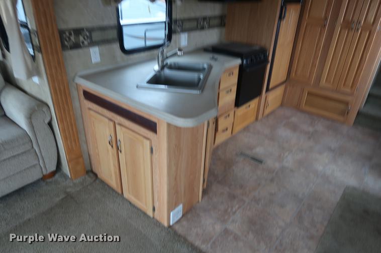 image for item DA6563 2011 Sunnybrook camper