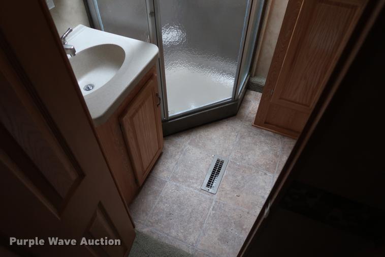 image for item DA6563 2011 Sunnybrook camper