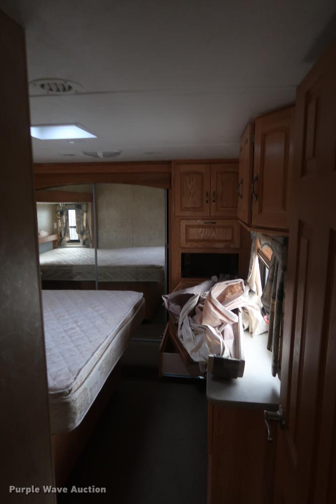 image for item DA6563 2011 Sunnybrook camper