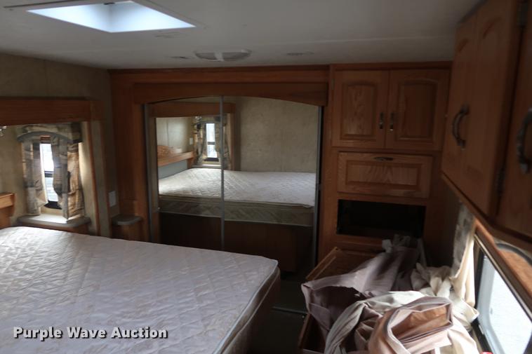 image for item DA6563 2011 Sunnybrook camper