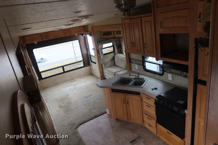 image for item DA6563 2011 Sunnybrook camper