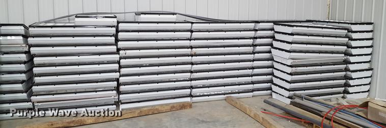 image for item DA8646 Approximately (80) florescent lights