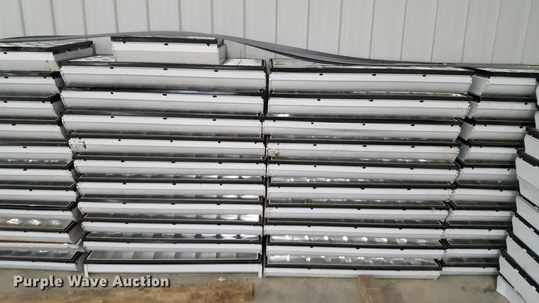 image for item DA8646 Approximately (80) florescent lights