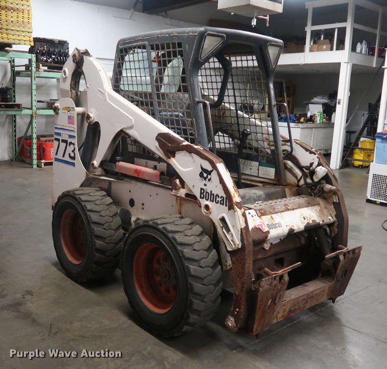 image for item DA8665 2001 Bobcat 773 skid steer