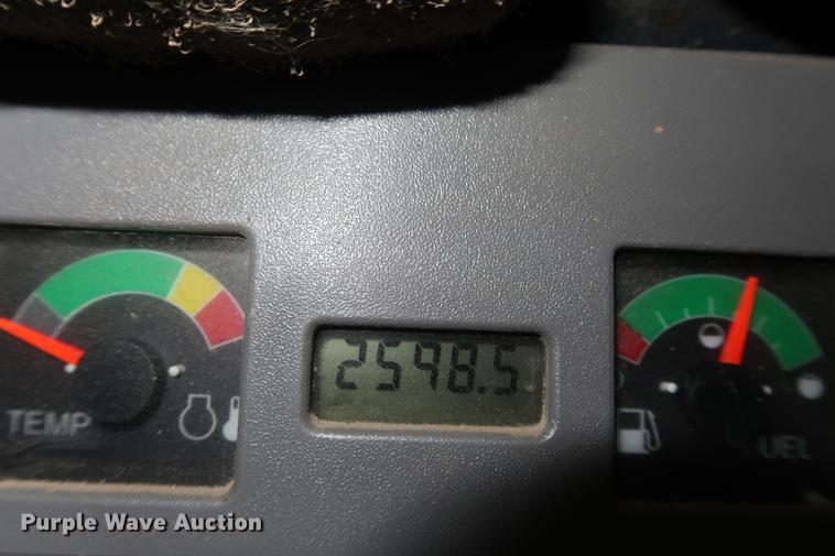 image for item DA8665 2001 Bobcat 773 skid steer