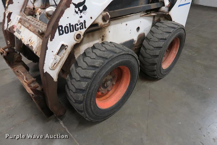 image for item DA8665 2001 Bobcat 773 skid steer