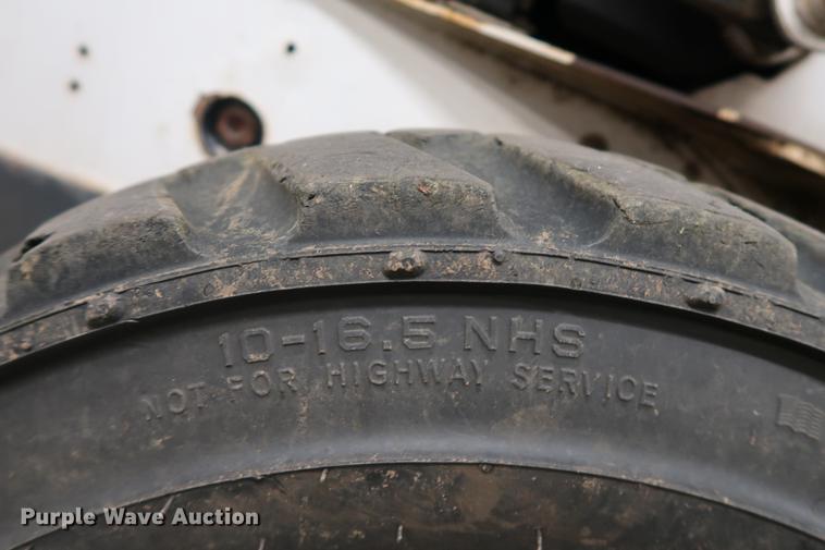 image for item DA8665 2001 Bobcat 773 skid steer