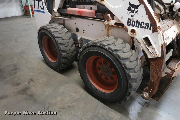 image for item DA8665 2001 Bobcat 773 skid steer